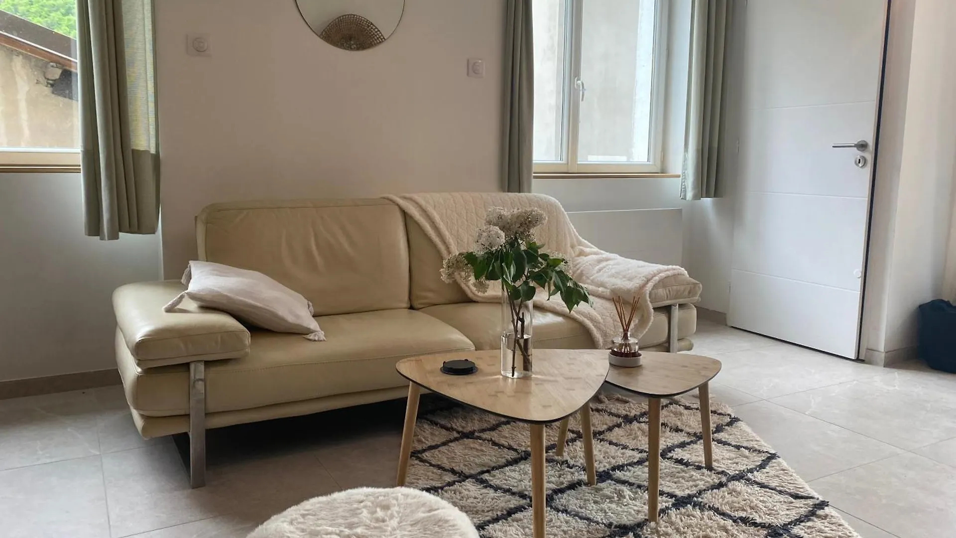 Le Poppy, Cozy, Calme, Wifi, Parking Apartment Tenay
